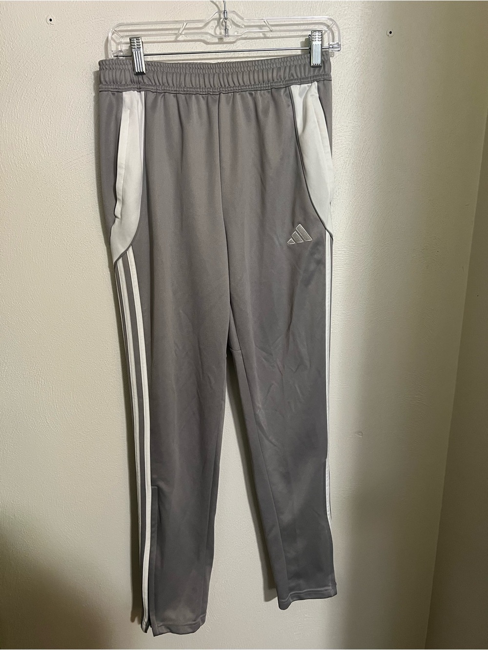 ADIDAS Classic Tiro 24 Aeroready Athletic Athleisure Joggers Grey White Boy's L